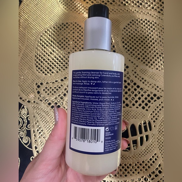 Naturopathica Calendula & Mint Nourishing Hand & Body Cleanser new - Picture 2 of 3